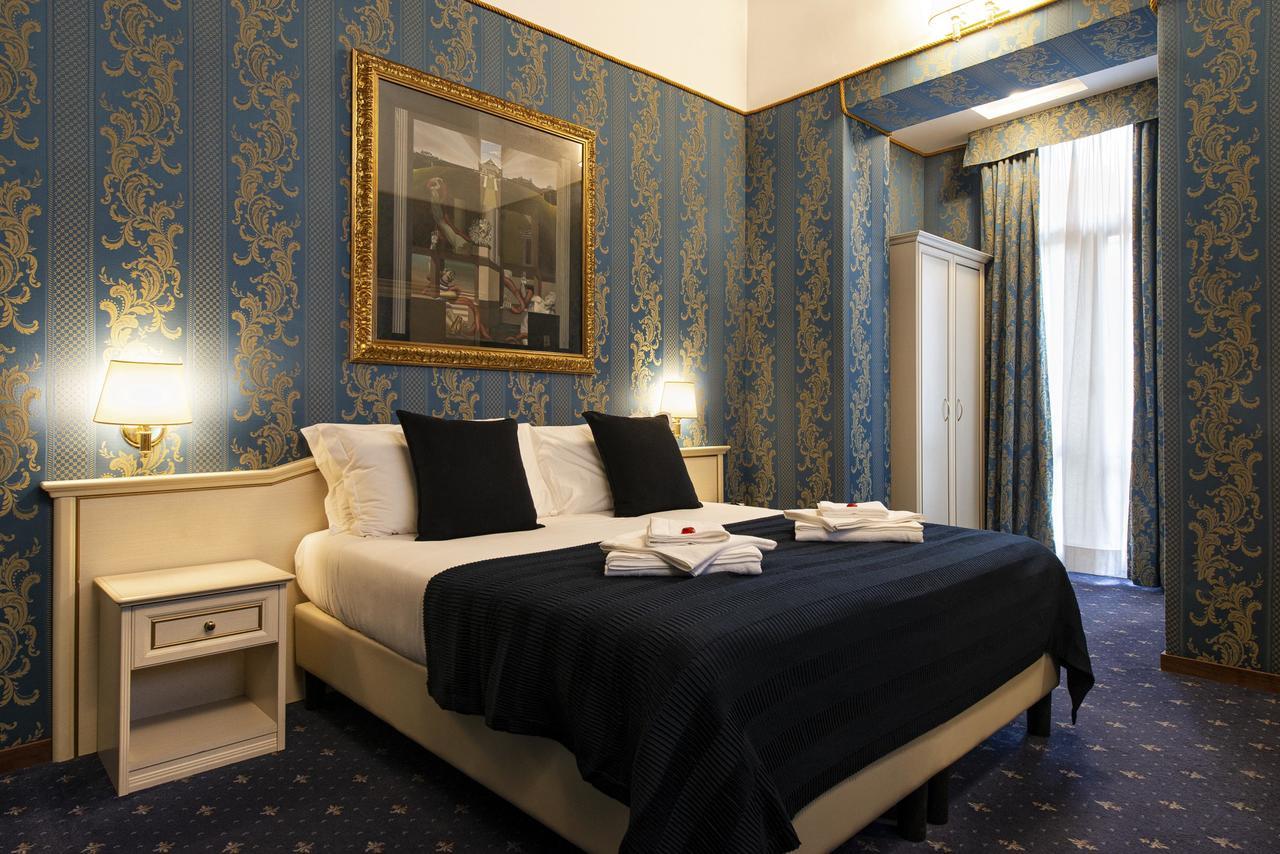 Canova Rooms In Spanish Steps Rome Exterior photo